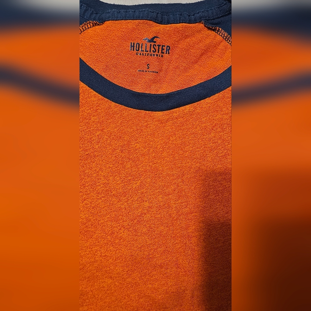 Hollister Short Sleeve Tee in Orange and Navy